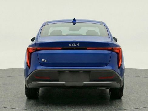 Used 2025 Kia K4 LXS image 6