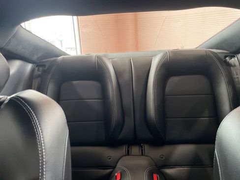 Used 2022 Ford Mustang Premium image 23