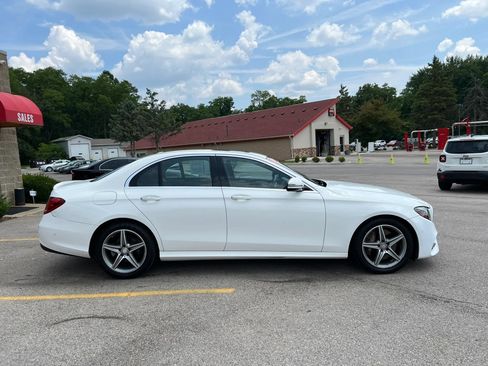 Used 2017 Mercedes-Benz E 300 4MATIC image 4