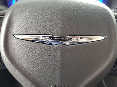 New 2026 Chrysler Pacifica Limited image 22