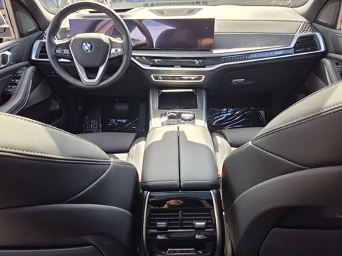 Used 2026 BMW X5 xDrive50e AWD/4WD image 12