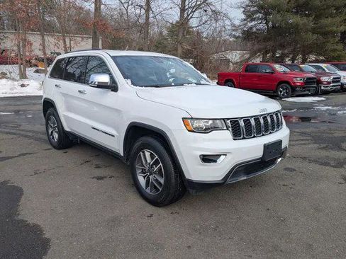 Certified 2022 Jeep Grand Cherokee Limited AWD/4WD image 3