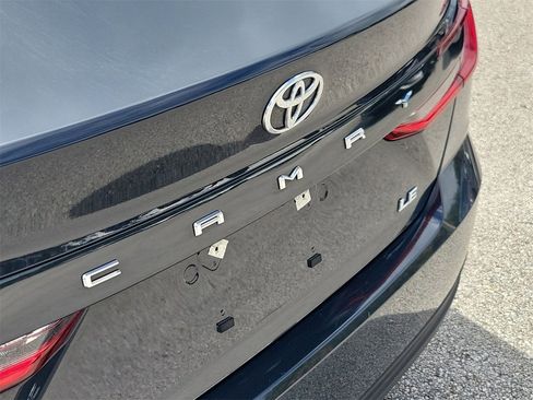 Used 2025 Toyota Camry LE image 6