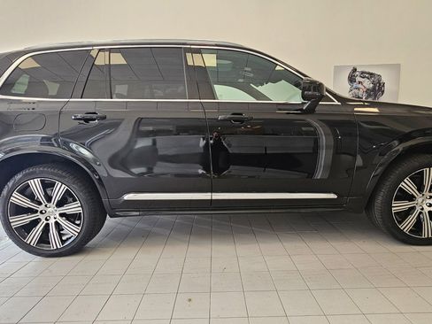 Certified 2024 Volvo XC90 T8 Ultimate w/ Protection Package Premier image 3