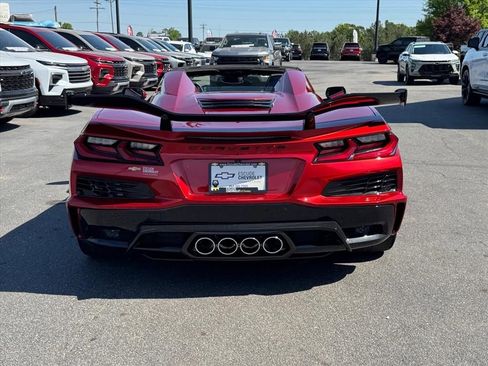 Used 2024 Chevrolet Corvette Z06 w/ Z07 Performance Package image 4
