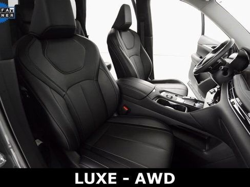 Used 2024 INFINITI QX60 Luxe image 17