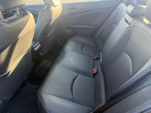 Used 2018 Toyota Prius Four FWD image 14
