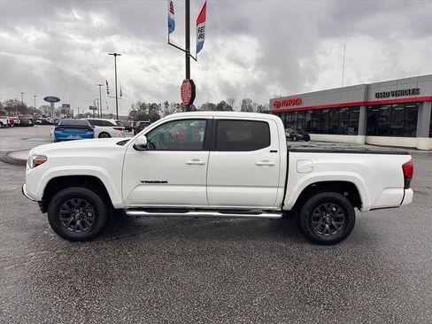 Used 2023 Toyota Tacoma SR5 image 6