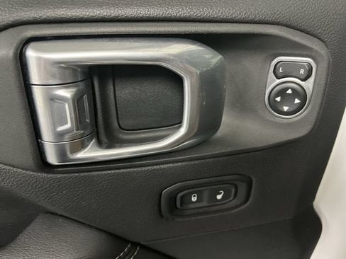 Used 2021 Jeep Wrangler Unlimited Rubicon AWD/4WD image 23