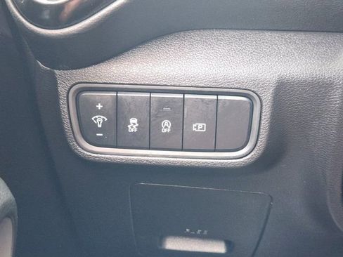 Used 2025 Kia Soul S image 23