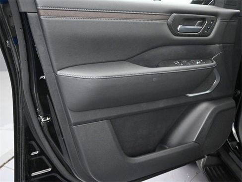 New 2026 Nissan Armada Platinum image 28