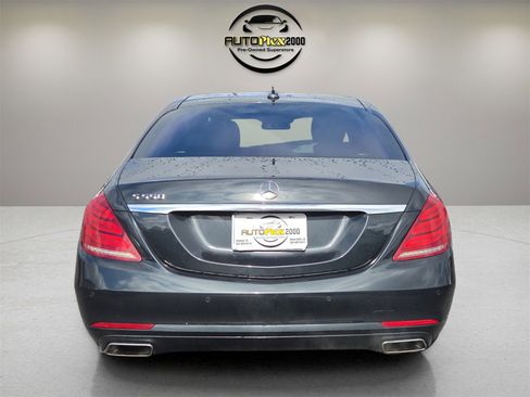 Used 2015 Mercedes-Benz S 550 Sedan w/ Premium 1 Package image 6