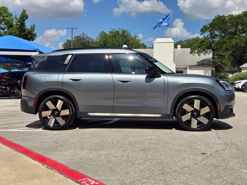 Used 2025 MINI Cooper Countryman S AWD/4WD image 2