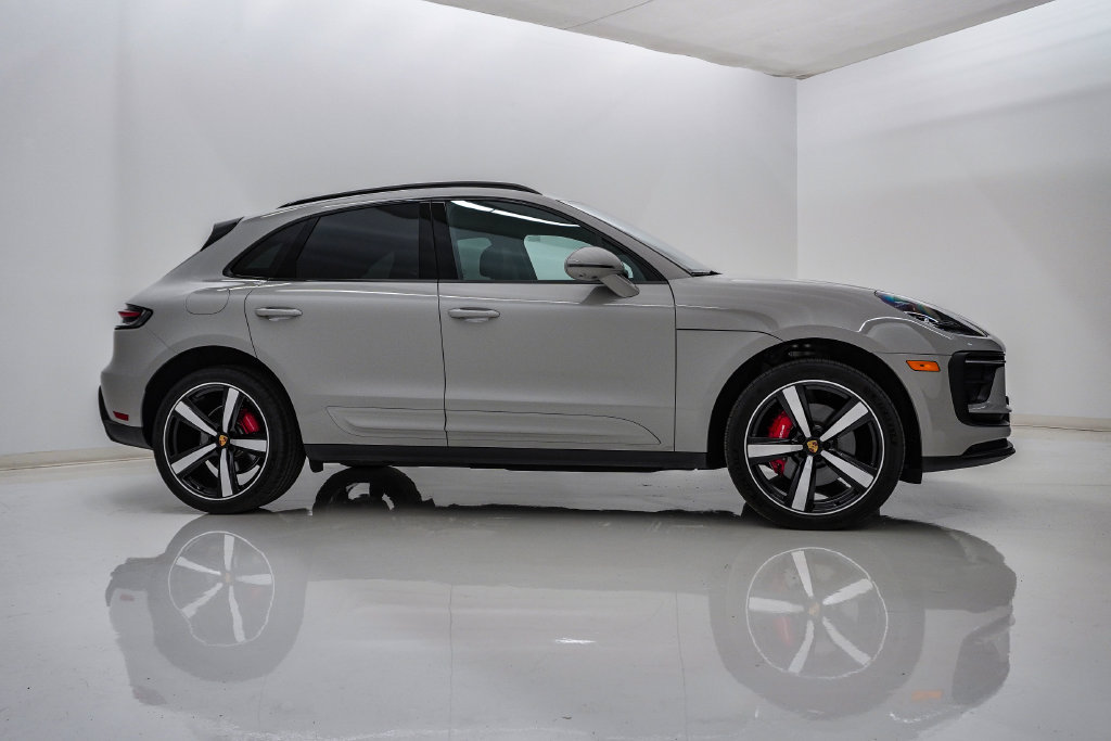 Certified 2026 Porsche Macan S AWD/4WD image 9