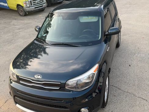 Used 2017 Kia Soul + FWD image 2