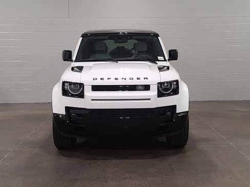 New 2026 Land Rover Defender 110 V8 image 9