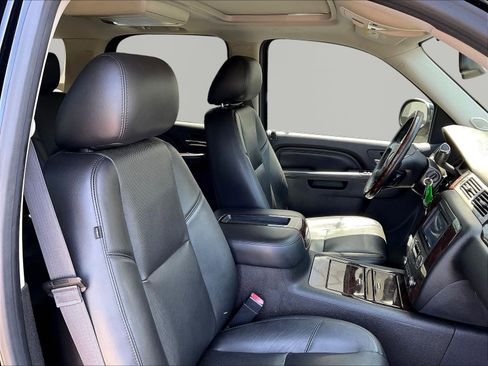 Used 2013 GMC Yukon Denali AWD/4WD image 28