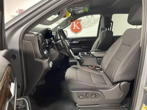 Used 2024 GMC Sierra 1500 Elevation w/ X31 Off-Road Package AWD/4WD image 11