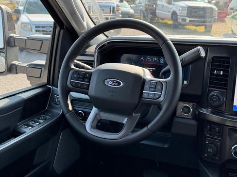New 2026 Ford F350 Lariat w/ Black Appearance Package AWD/4WD image 14