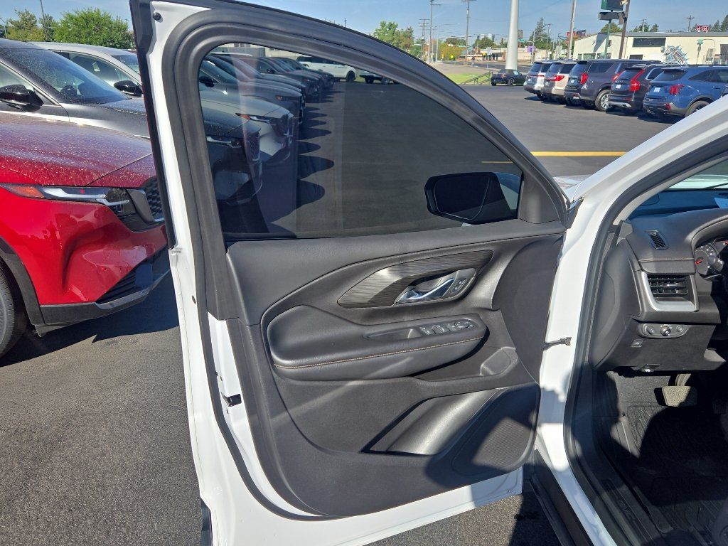 Used 2018 GMC Terrain SLT AWD/4WD image 11