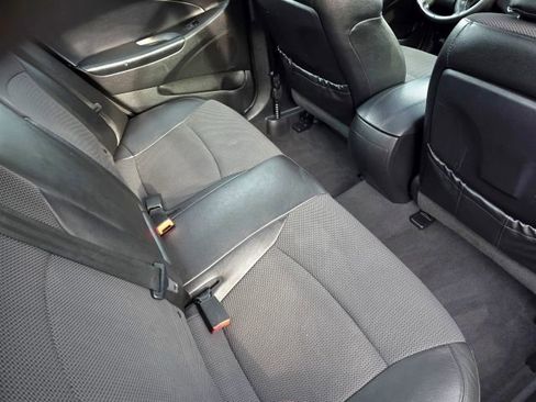 Used 2014 Hyundai Sonata SE w/ Premium Package 04 image 32