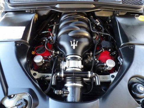 Used 2018 Maserati GranTurismo Sport image 40