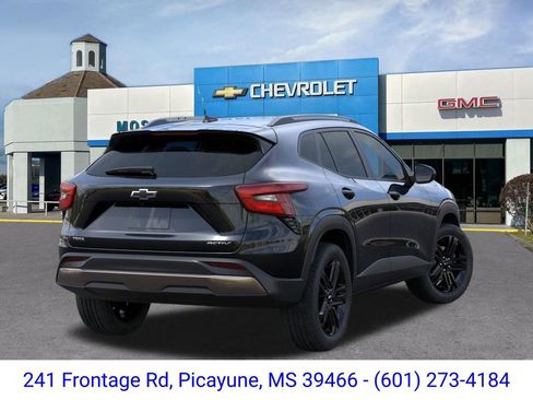 New 2026 Chevrolet Trax ACTIV w/ Driver Confidence Package FWD image 4