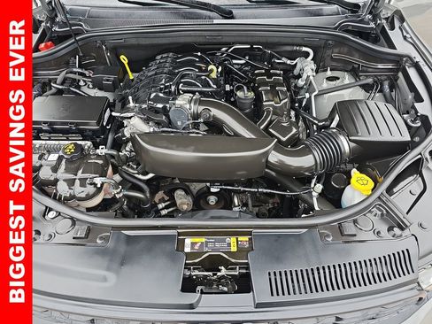 Used 2024 Dodge Durango GT image 34