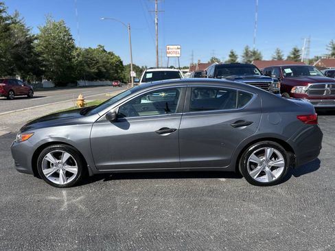 Used 2014 Acura ILX w/ Premium Package FWD image 4
