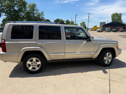 Used 2007 Jeep Commander Limited w/ Trailer Tow Group IV AWD/4WD image 6