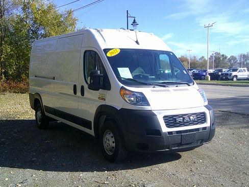 Used 2022 RAM ProMaster 2500 image 3