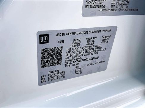 Used 2025 Chevrolet Silverado 2500 LT w/ Convenience Package image 33