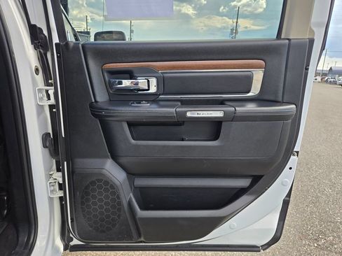 Used 2018 RAM 1500 Laramie RWD image 42