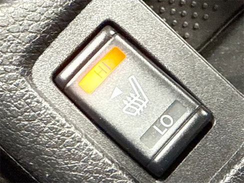 Used 2020 Nissan Rogue SV image 21