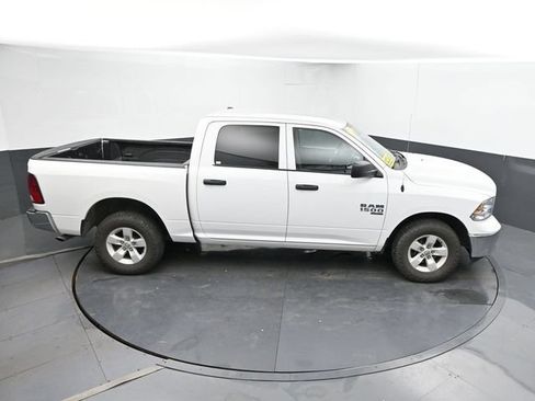 Used 2022 RAM 1500 Classic SLT w/ Protection Group AWD/4WD image 14