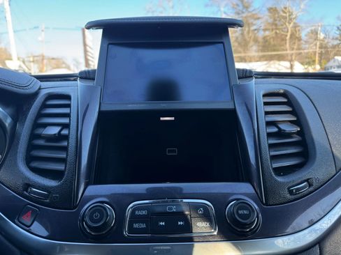 Used 2016 Chevrolet Impala LT image 22