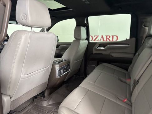 Used 2024 GMC Sierra 1500 SLT w/ SLT Premium Plus Package image 14