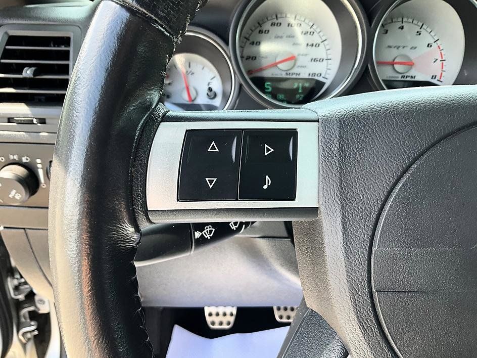 Used 2009 Dodge Challenger SRT8 w/ SRT Option Group II RWD image 31