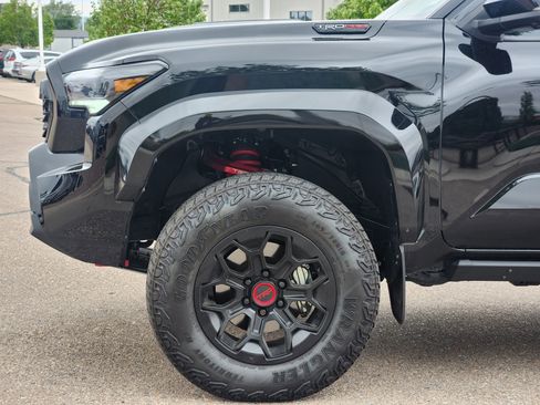 Used 2025 Toyota Tacoma TRD Pro AWD/4WD image 7