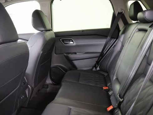 New 2026 Nissan Rogue Platinum AWD/4WD image 9