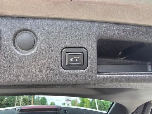 Used 2018 Chevrolet Equinox LT AWD/4WD image 10