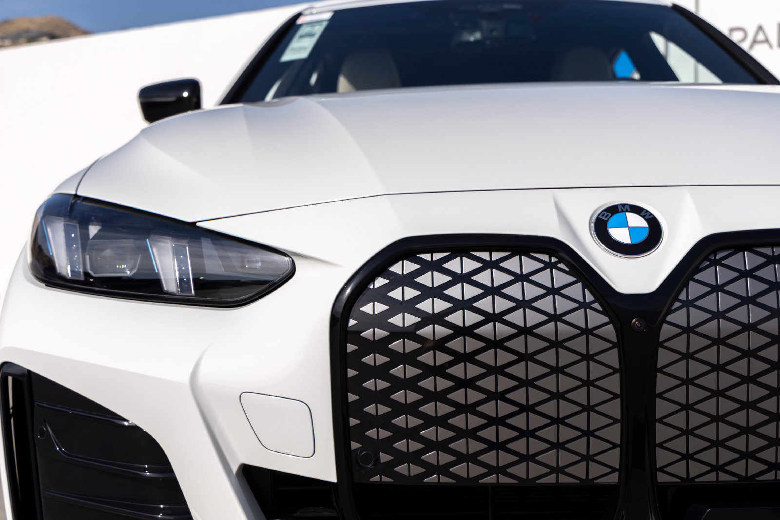 New 2026 BMW i4 eDrive40 w/ M Sport Package RWD image 9