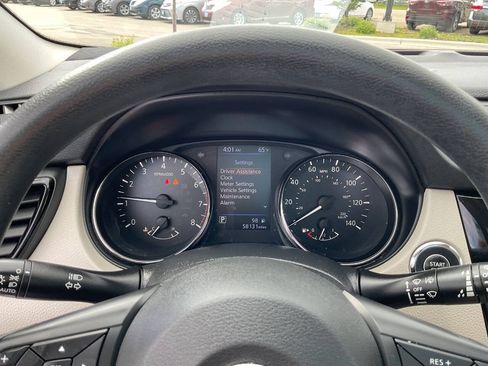 Used 2019 Nissan Rogue Sport SV AWD/4WD image 19