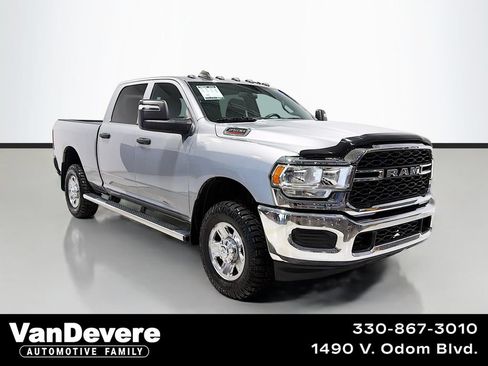 Used 2024 RAM 2500 Tradesman w/ Chrome Appearance Group AWD/4WD image 1