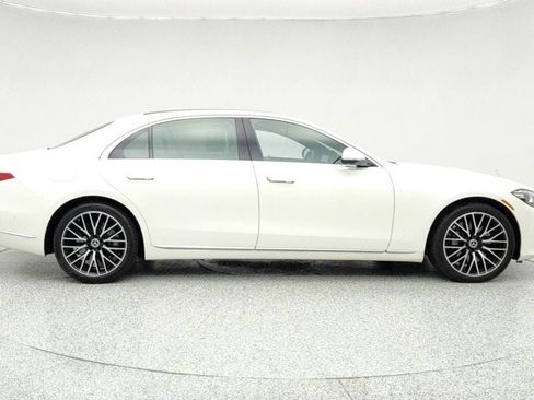 Used 2022 Mercedes-Benz S 500 4MATIC image 4