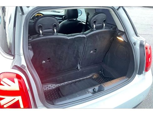 Used 2020 MINI Cooper 2-Door Hardtop image 11