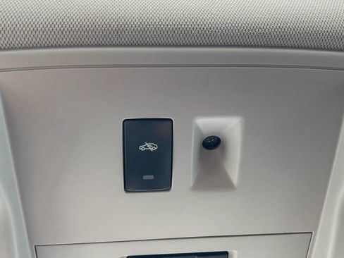 Used 2020 GMC Yukon XL Denali w/ Open Road Package image 56