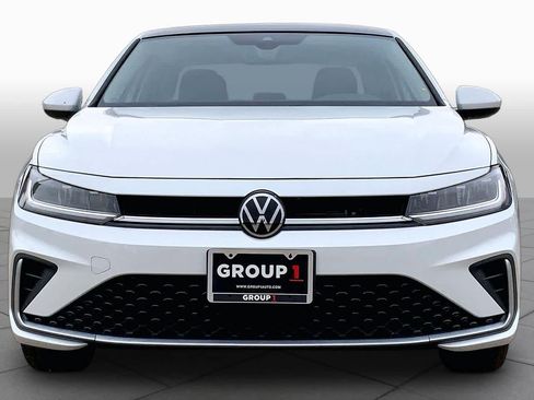 New 2026 Volkswagen Jetta SE FWD image 3