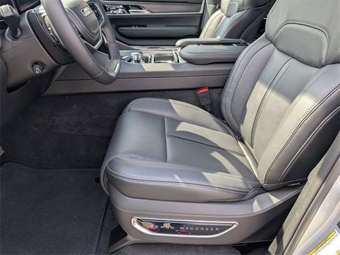 New 2026 Jeep Grand Wagoneer Summit image 13