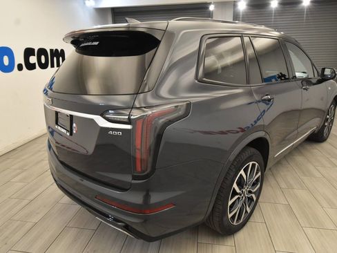 Used 2023 Cadillac XT6 Sport w/ Technology Package AWD/4WD image 5